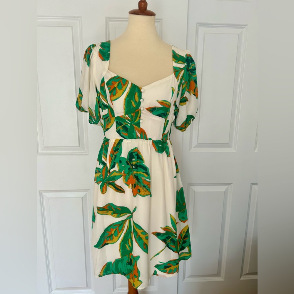 Versona Sweetheart Neckline Green/White Tropical Print Dress NWOT